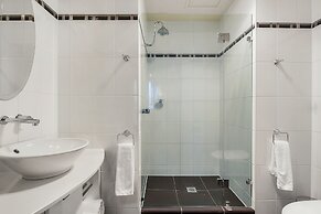 Peppers Seaport Hotel