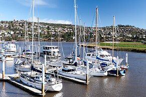 Peppers Seaport Hotel