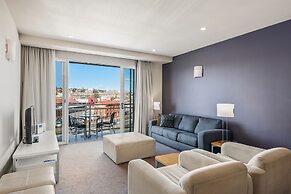 Peppers Seaport Hotel