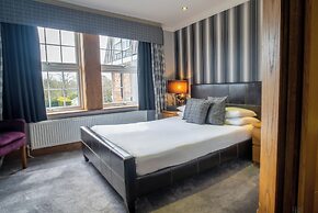 Balmer Lawn Hotel