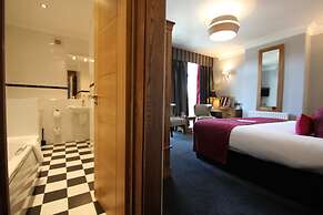 Balmer Lawn Hotel