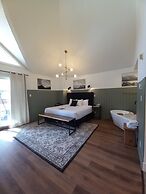 Waterton Glacier Suites