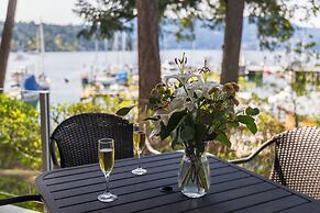 Brentwood Bay Resort & Spa