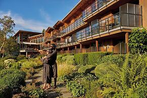 Brentwood Bay Resort & Spa