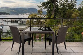 Brentwood Bay Resort & Spa