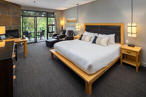 Brentwood Bay Resort & Spa