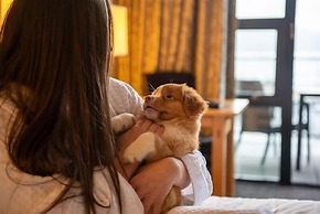 Brentwood Bay Resort & Spa