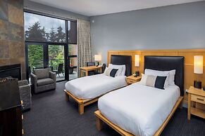 Brentwood Bay Resort & Spa