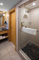 Brentwood Bay Resort & Spa