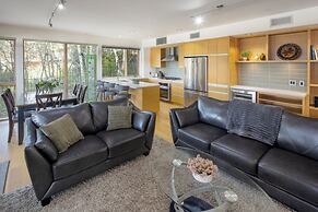 Brentwood Bay Resort & Spa