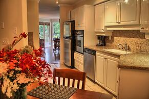 Poets Cove Resort & Spa