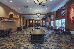 DoubleTree by Hilton Bay City - Riverfront