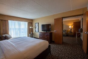 DoubleTree by Hilton Bay City - Riverfront
