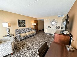 DoubleTree by Hilton Bay City - Riverfront