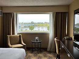 DoubleTree by Hilton Bay City - Riverfront