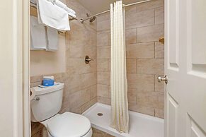 Best Western Plus Concord Inn