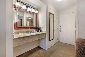 Best Western Plus Concord Inn