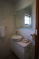 Swansea Cottages & Lodge Suites