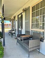 Swansea Cottages & Lodge Suites