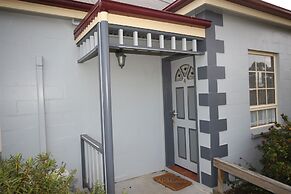 Swansea Cottages & Lodge Suites