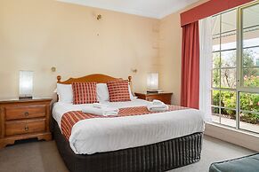 Swansea Cottages & Lodge Suites