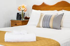 Swansea Cottages & Lodge Suites