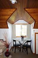 Swansea Cottages & Lodge Suites