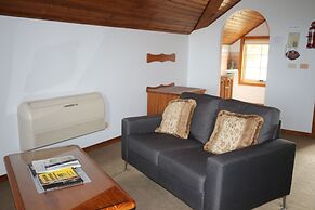 Swansea Cottages & Lodge Suites