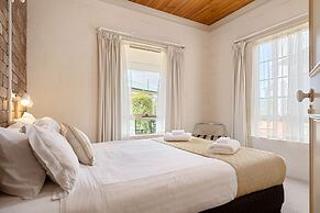 Swansea Cottages & Lodge Suites