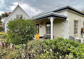 Swansea Cottages & Lodge Suites