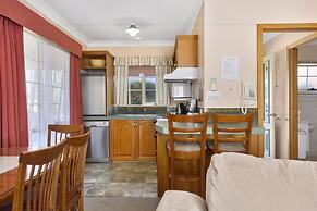 Swansea Cottages & Lodge Suites