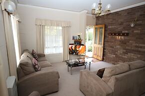 Swansea Cottages & Lodge Suites