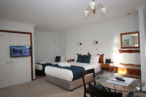 Swansea Cottages & Lodge Suites