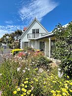 Swansea Cottages & Lodge Suites