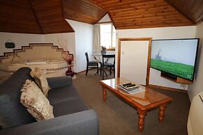 Swansea Cottages & Lodge Suites