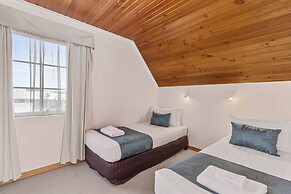 Swansea Cottages & Lodge Suites