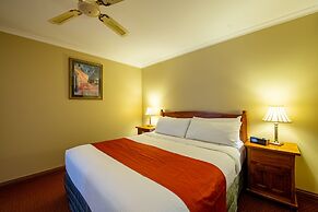 Gateway on Monash Boutique Hotel