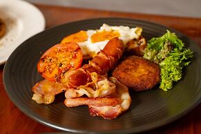 Gateway on Monash Boutique Hotel