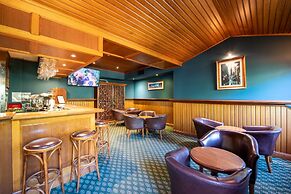 Gateway on Monash Boutique Hotel