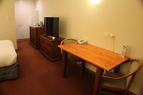 Gateway on Monash Boutique Hotel