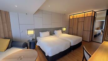 PARKROYAL Penang Resort