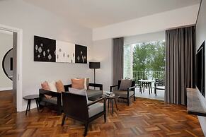 Lone Pine, Penang, a Tribute Portfolio Resort