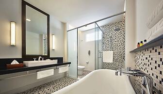 Lone Pine, Penang, a Tribute Portfolio Resort