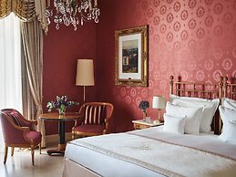 Grand Hotel National