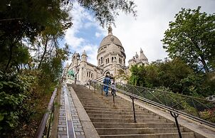 Le Régent Montmartre by Hiphophostels