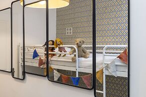 Le Régent Montmartre by Hiphophostels