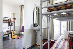 Le Régent Montmartre by Hiphophostels