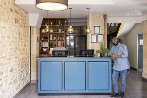 Le Régent Montmartre by Hiphophostels