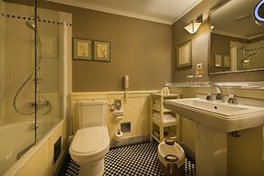 Marrol's Boutique Hotel