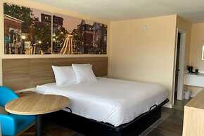 Days Inn by Wyndham Branson near Theatre District